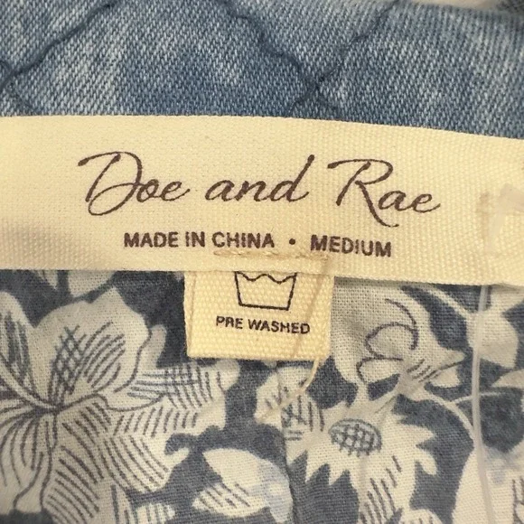 Doe & Rae Denim Look Quilted Shacket with Floral Lining | Women's M | NWOT - Picture 4 of 12